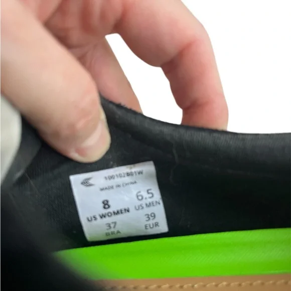 Cariuma OCA low black suede sneakers Sz 8 - Picture 8 of 10